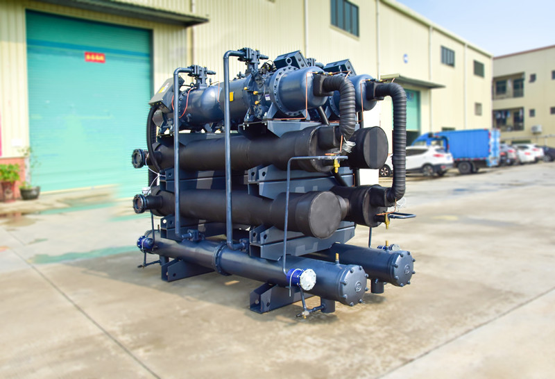 400HP Water Type Four Compressors Screw Chiller_副本.jpg